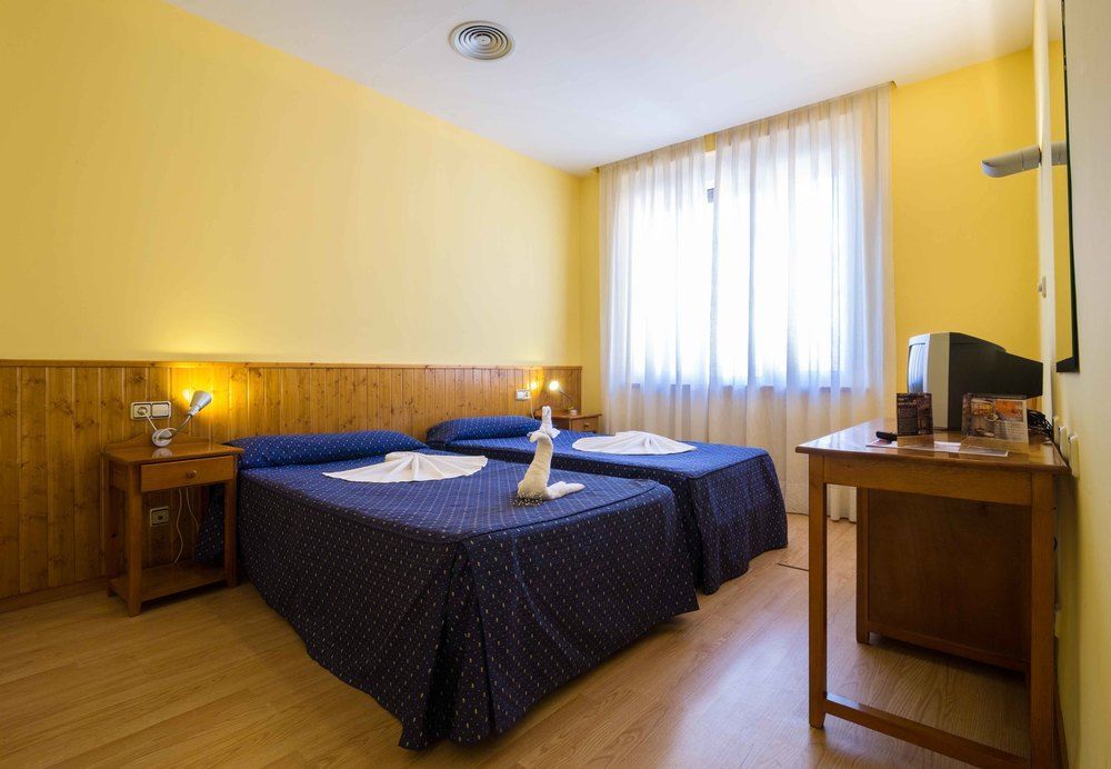 Hotel Isabel De Segura Теруель Екстер'єр фото