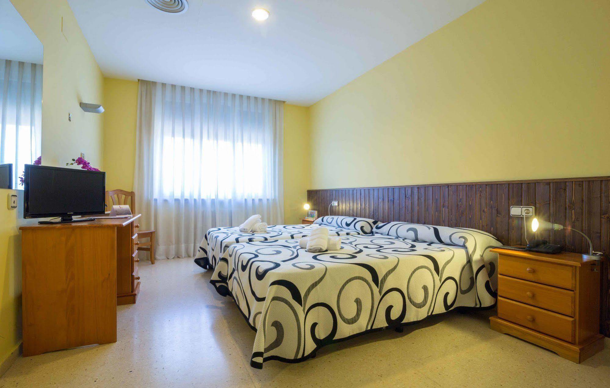 Hotel Isabel De Segura Теруель Екстер'єр фото